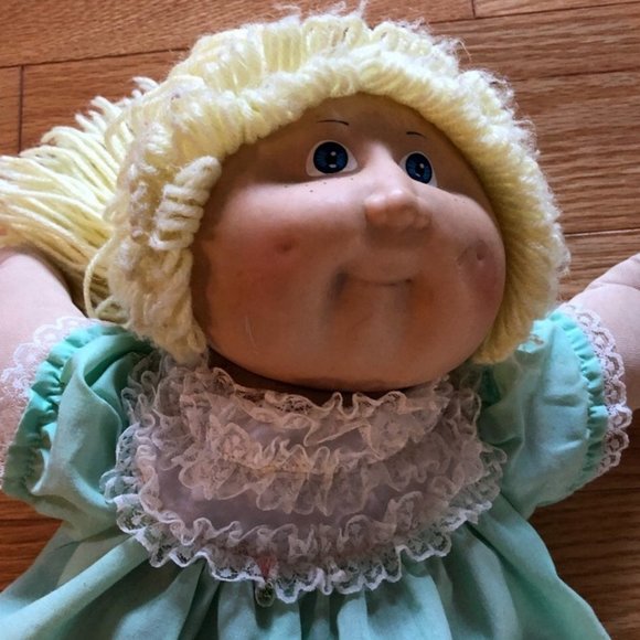 80s Cabbage Patch Xavier Roberts Doll - Picture 4 of 8